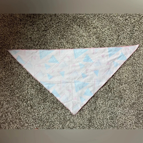Freshpawz retro pink and blue cooling dog bandana - Picture 3 of 3